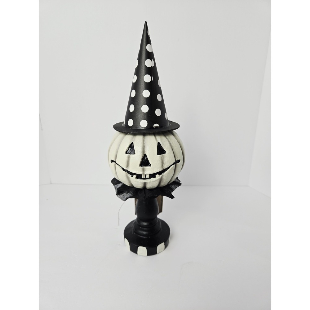 Sweet Street pumpkin jack o lantern on stand NWT 14" Halloween